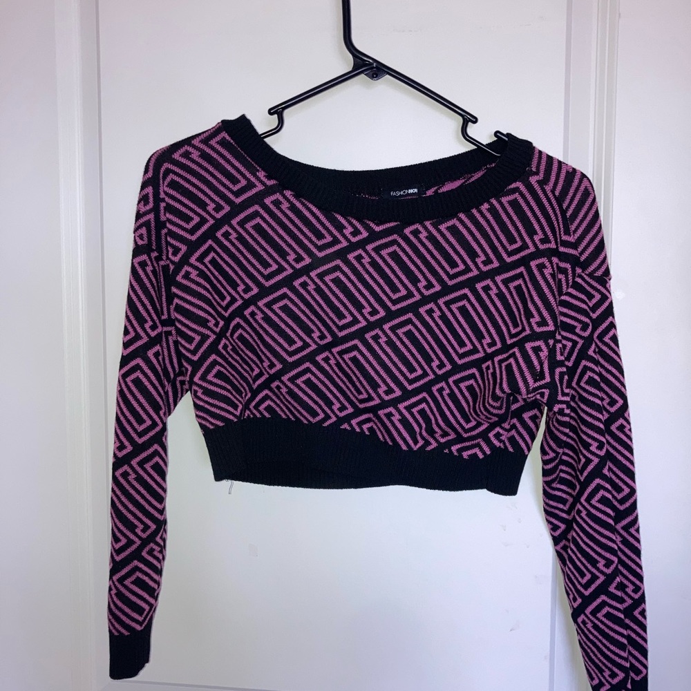 Fashion Nova, off the shoulder, cropped top sweater.